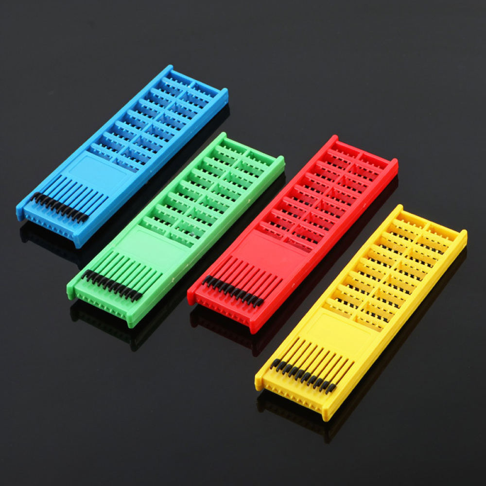 Fishing Equipment Essentials - Plastic vise-organizer met veermechanisme voor het